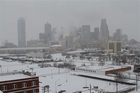 North Texans Weather Winter Storm Landen As Power Outages Strike Thousands | Dallas Observer