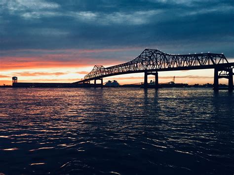 Mississippi River Bridge in Baton Rouge, LA. Shot using an iPhone. : r ...