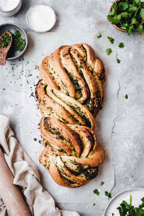 Vegan Garlic Herb Bread - My Vegan Minimalist