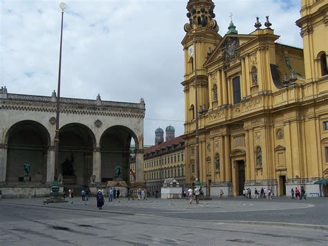 Odeonsplatz: Munich, Germany | Odeonsplatz: The Feldherrnhal… | Flickr