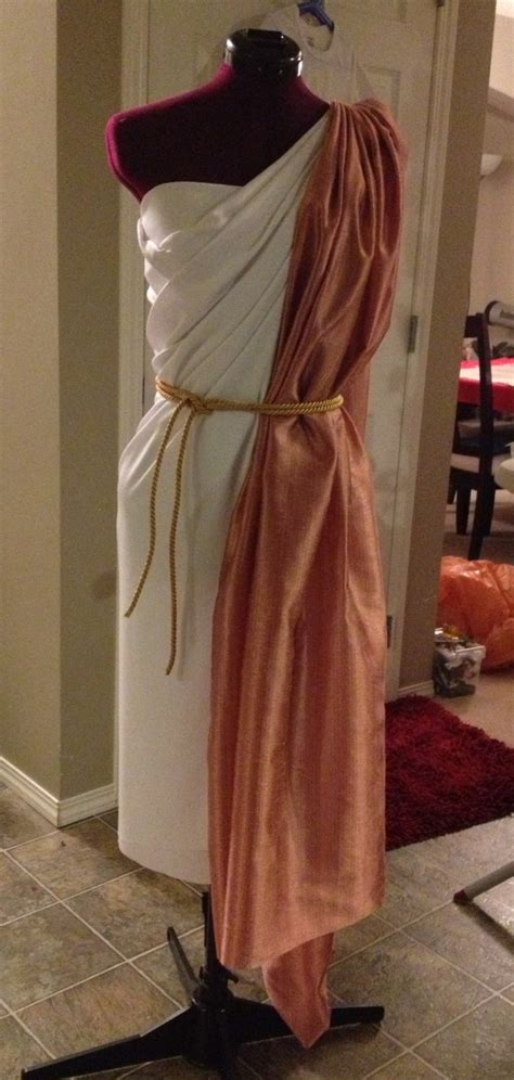 Pretty Toga for a pretty girl. :) | Sew... What have I made? | Pinterest | Craft