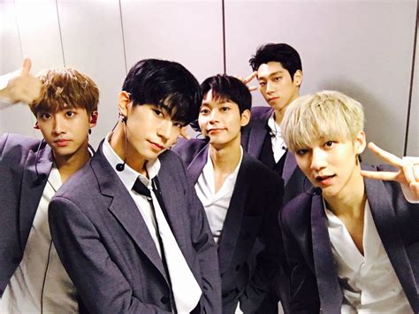 크나큰 (@KNKOfficialYNB) | Twitter Knk Kpop, Bias Wrecker, Kpop Groups ...