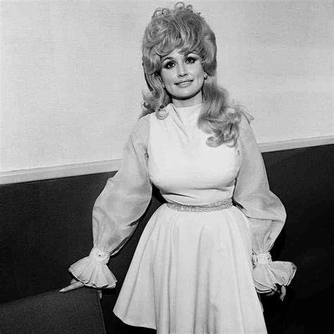 Drinking, Dancing, Dolly Parton: Photos Of The '70s Country Music Scene : The Picture Show : NPR