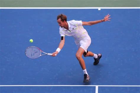 Tennis Slice: 5 Steps To Perfect Slice Technique (With Pictures)