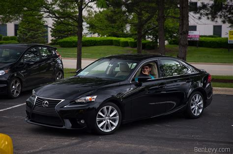 Black Lexus IS300 Rolling Out - BenLevy.com