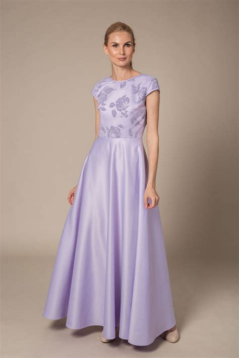 Cap sleeved lavender maxi dress with floral top - Le Parole