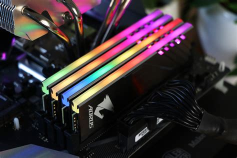 (EN) Gigabyte Aorus RGB Memory review | Techtesters