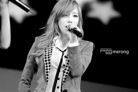 52 best Taeyeon Singing images on Pinterest | Girls generation, Kim tae yeon and Singing