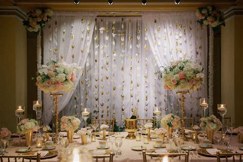 Glamorous Gold Ballroom Wedding in Portland | Dream wedding decorations, Flower centerpieces ...