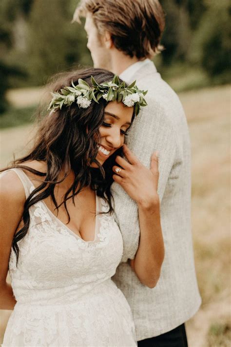 This Red Barn Farm Wedding is Full of Fresh Spring Goodness | Junebug ...