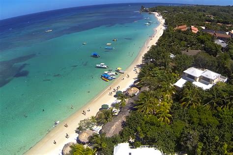 West End vs West Bay: What's the difference? | Roatan Honduras Travel Guide