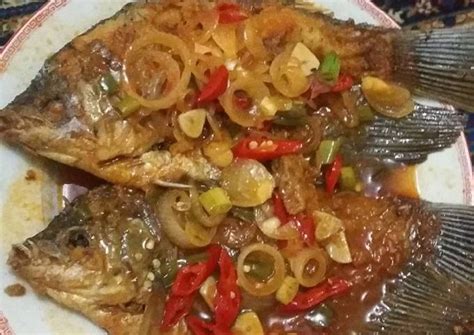 Resep Ikan Saus Asam Manis oleh Atiyatul Maula - Cookpad