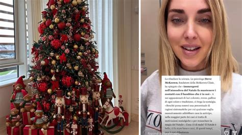 Chiara Ferragni mostra l'albero di Natale e spiega: "Ecco perché lo ...