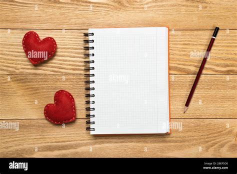 Sheets for writing message Stock Photo - Alamy