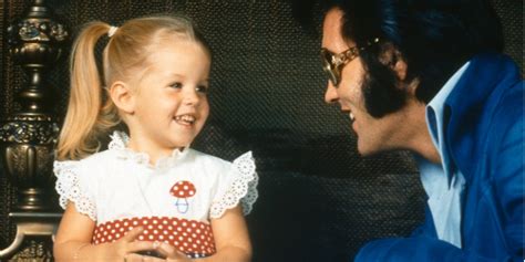 Elvis Presley: Lisa Marie's Favorite Graceland Memento Was Small Enough ...