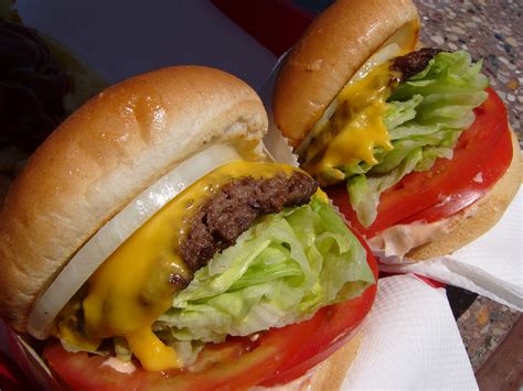 File:In-N-Out Burger cheeseburgers.jpg - Wikipedia