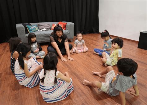 Drama and theatre classes for kids in Singapore | HoneyKids Asia