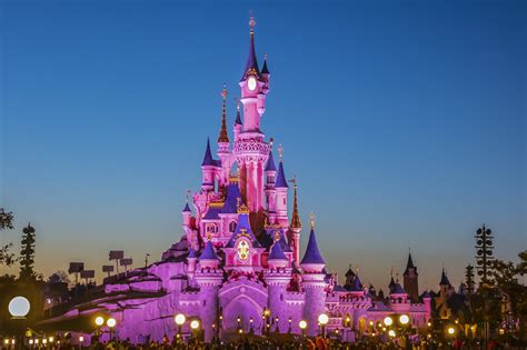 Disneyland Paris April 2024 - Catina Chelsie