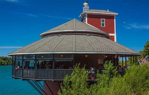 The Silo Restaurant in Lewiston, NY (Great Views & Food)