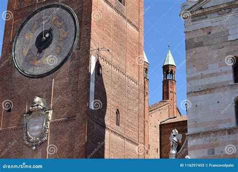 The Facade of the Imposing Cathedral of Cremona - Cremona - Ital Stock ...