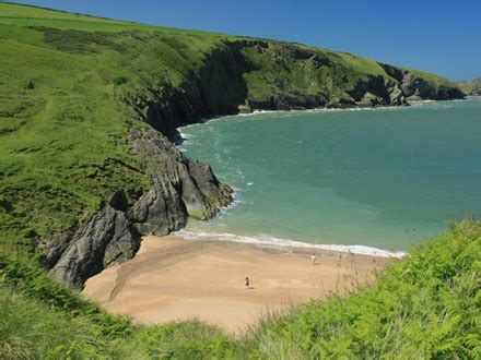 Discover Ceredigion's beaches, harbours and seaside villages - Discover ...