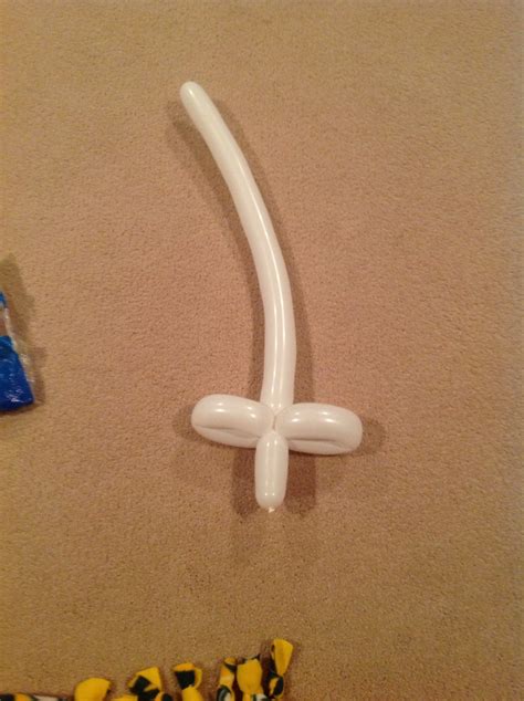 Balloon Sword : 4 Steps - Instructables