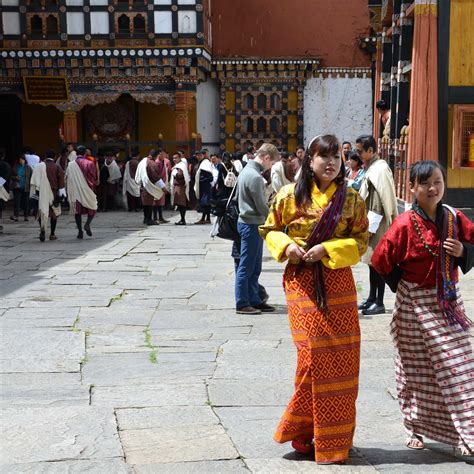 Bhutan: Land of colorful clothing | DesignDestinations