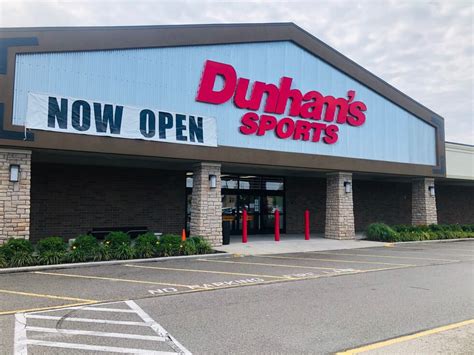 Dunham’s Sports opens new location