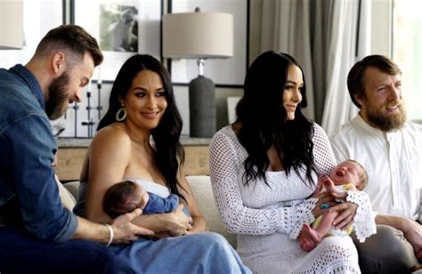 The Bella Twins Reveal The Names Of Their Newborn Babies – WEB IS JERICHO