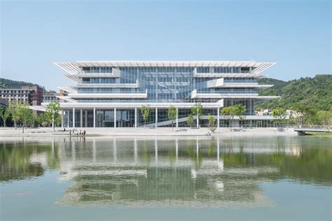 Gallery of Wenzhou Kean University Student Learning Activity Center / Perkins&Will - 1