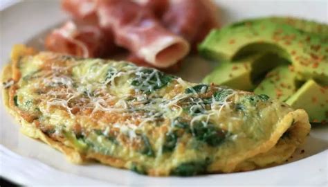 Spinach & Cheese Omelet