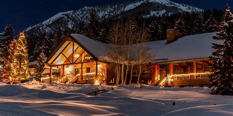 15 Cozy Winter Cabin Rentals - Best Mountain Getaways in the US