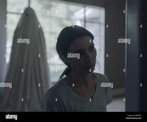 Rooney Mara, "A Ghost Story" (2017) A24 Stock Photo - Alamy