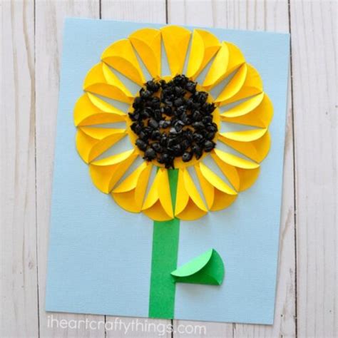 Folded Paper Sunflower Craft - I Heart Crafty Things