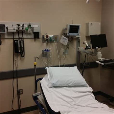 Providence Holy Family Hospital - 13 Reviews - Hospitals - 5633 N ...