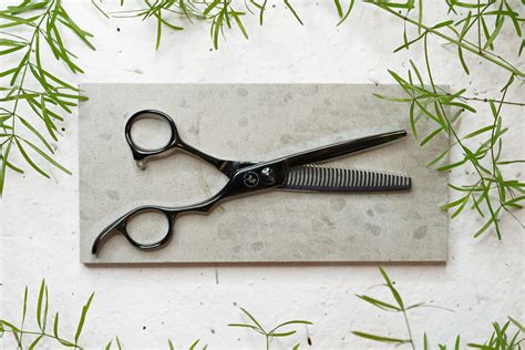 The ideal number of teeth in Texturizing Scissors | Leaf Scissors