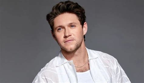 10 Best Niall Horan Songs of All Time - Singersroom.com