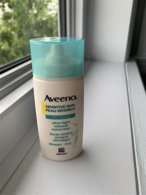 Aveeno Sensitive Skin Ultra Light Mineral Face Sunscreen spf 50 Review | Canadian Beauty