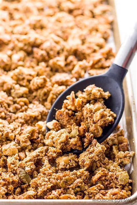 Keto Paleo Low Carb Granola Cereal Recipe - Sugar Free - This paleo low carb granola recipe ...