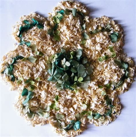 More fun art with dried flower petals | Dried Flower Craft