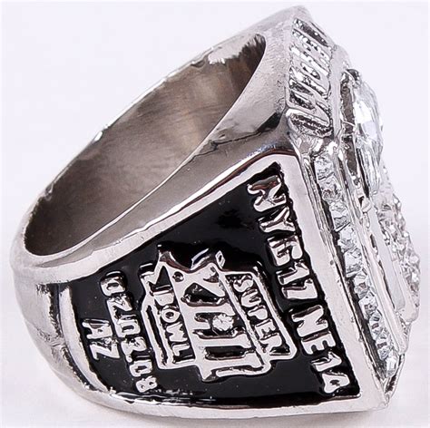 Michael Strahan Giants High Quality Replica 2008 Super Bowl XLII Ring ...