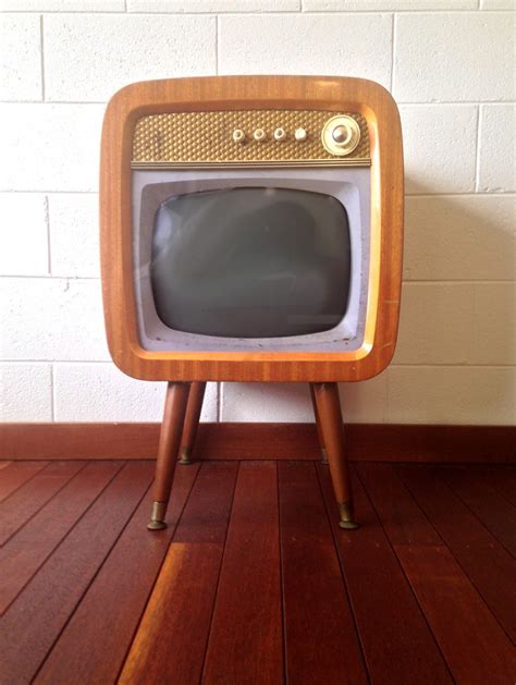 Retro/Vintage TV set Free Photo Download | FreeImages