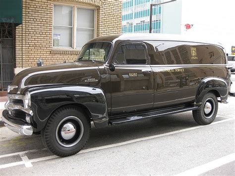 Vintage UPS truck-not a ford but really cool. Gm Trucks, Cool Trucks ...