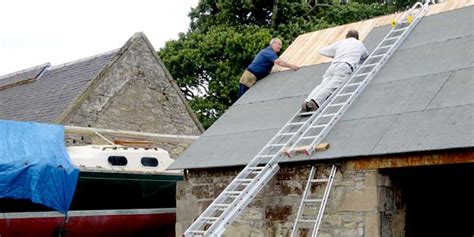 How to Make a Roof Ladder Hook in 4 Easy Steps (A Short Guide)