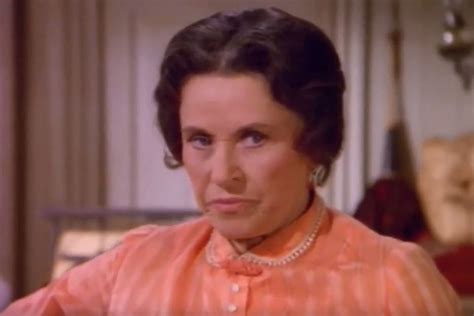 Katherine MacGregor (Harriet Oleson dans La Petite maison dans la prairie) est morte à l'âge de ...