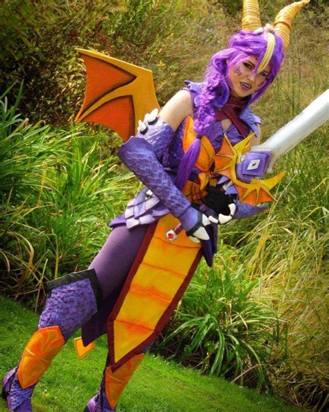 Cosplay Amino: Spyro | Cute cosplay, Cosplay, Spyro the dragon