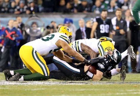 Eagles' playoff hopes crippled in 27-13 loss to Packers | Good, bad and ...