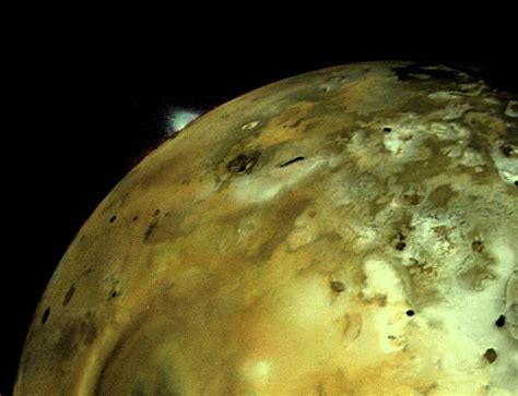 Major Volcanic Eruption Seen on Jupiter's Moon Io - Universe Today