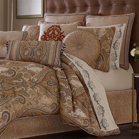 Luciana Beige 4-Piece Comforter Set