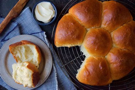 Japanese Milk Bread Rolls Recipe | King Arthur Flour